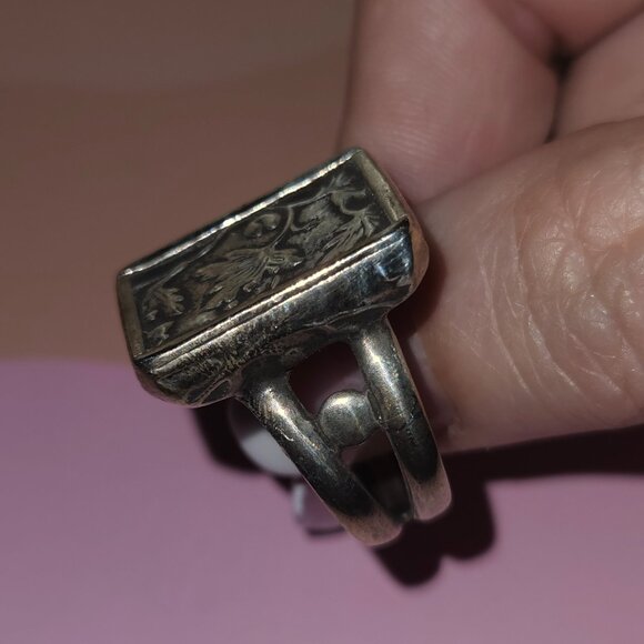 Silpada Sterling Silver Floral Vine Leaf Rectangle Ring, Size 9 - Picture 2 of 2